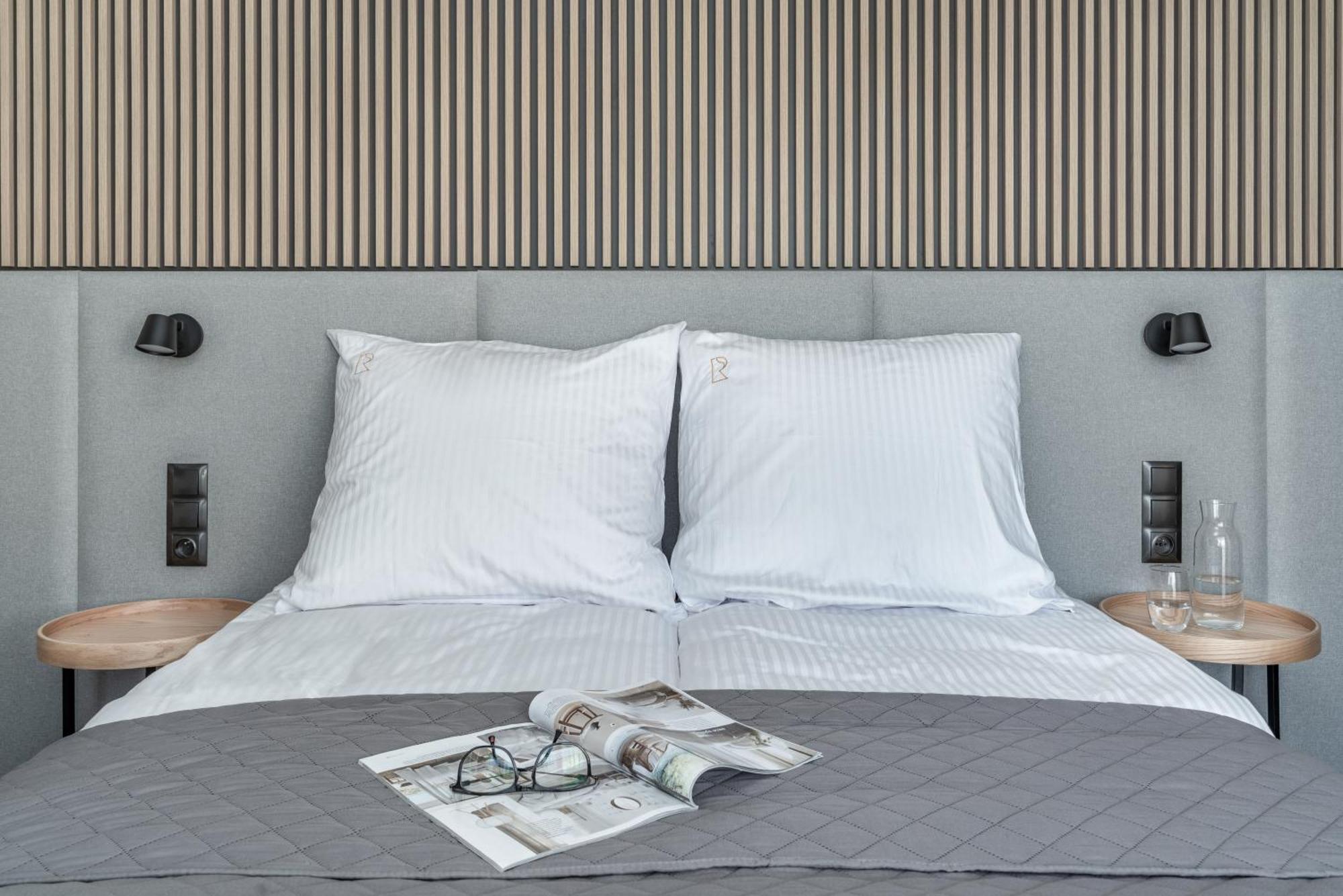 Rosa Style Aparthotel Рови Екстериор снимка