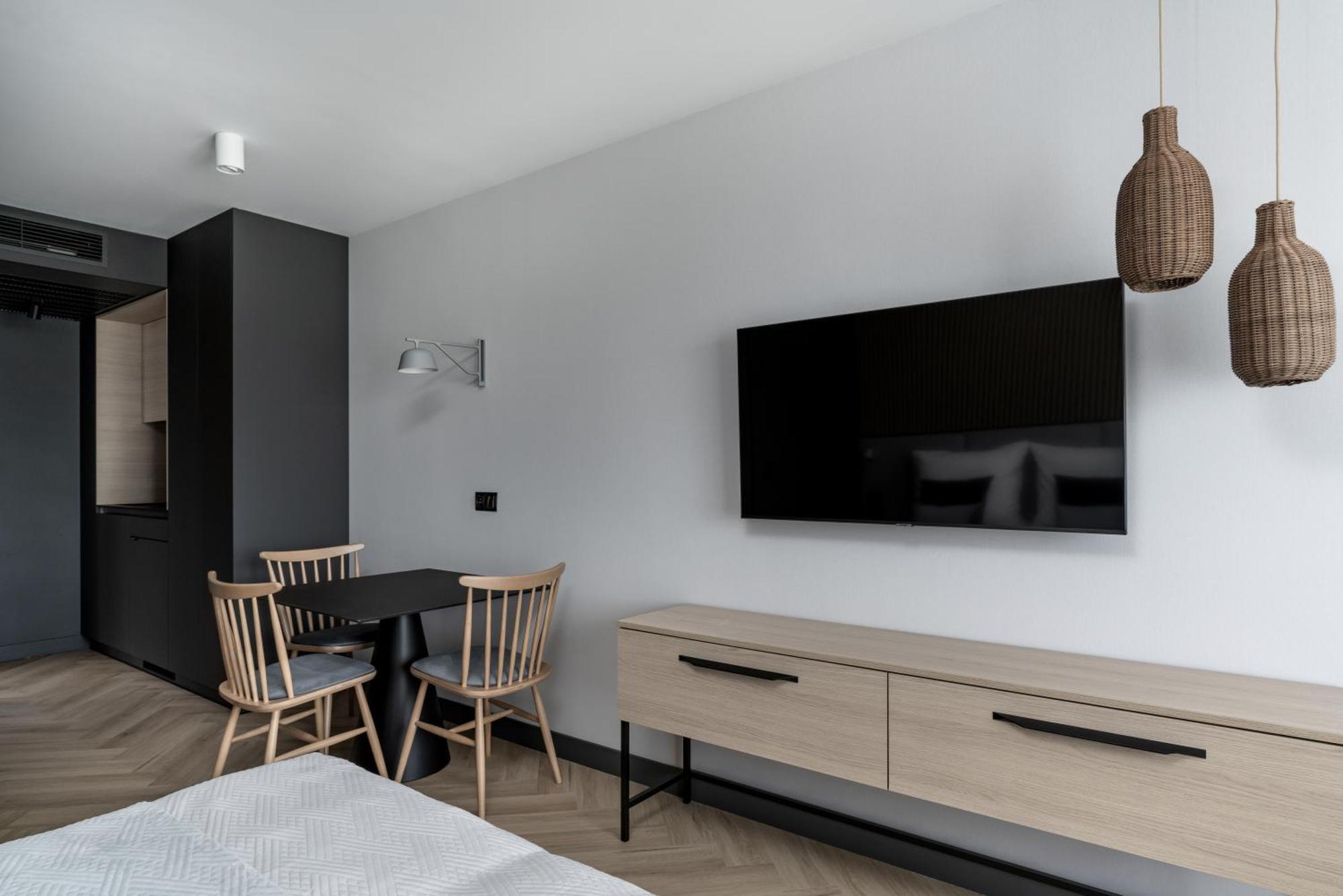 Rosa Style Aparthotel Рови Екстериор снимка