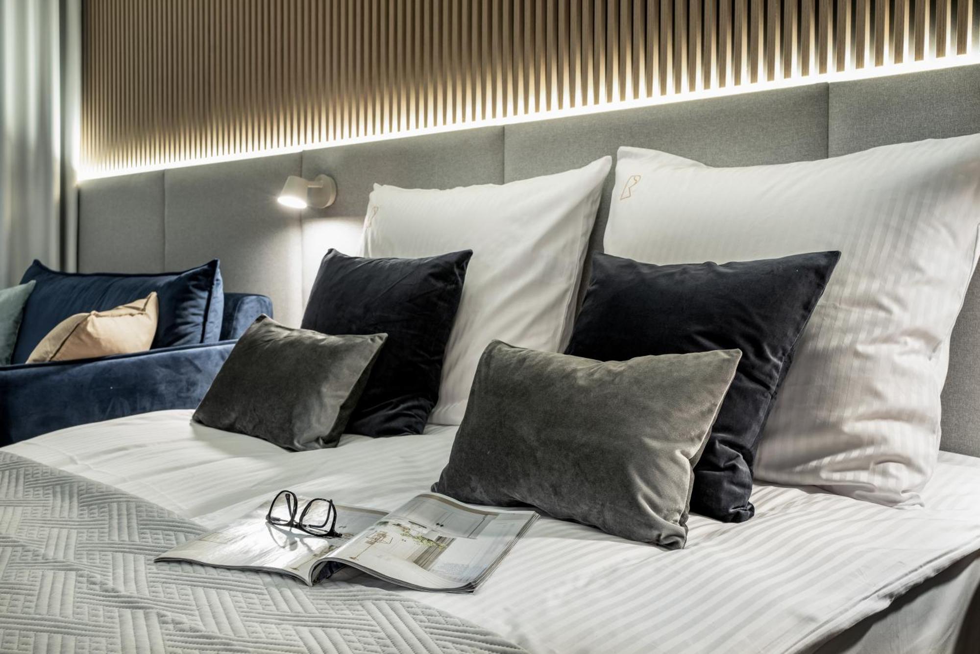 Rosa Style Aparthotel Рови Екстериор снимка