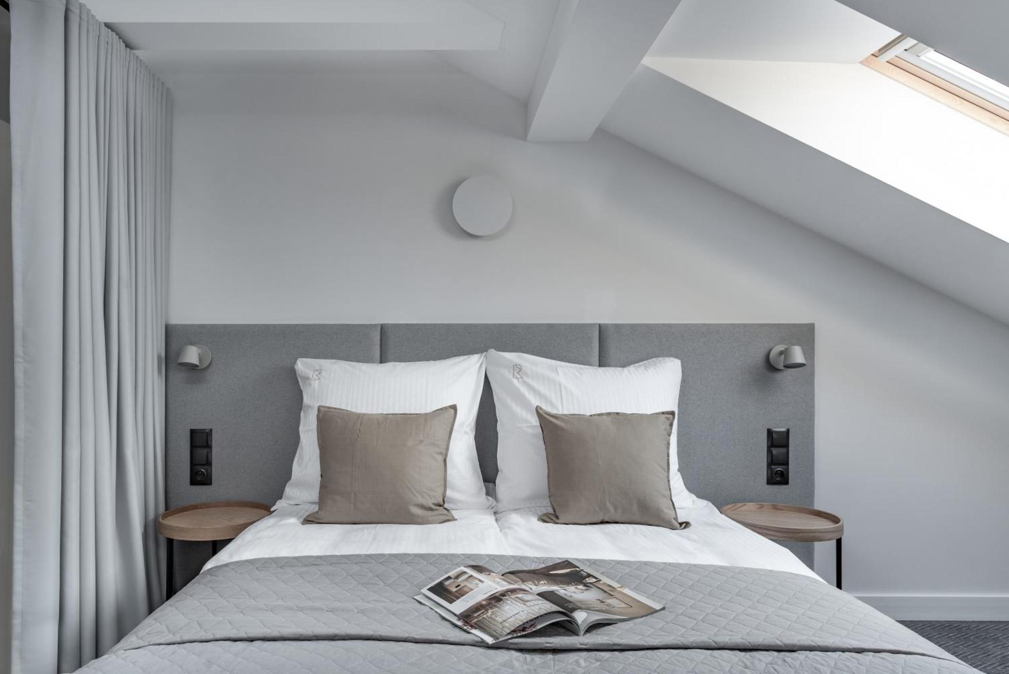 Rosa Style Aparthotel Рови Екстериор снимка