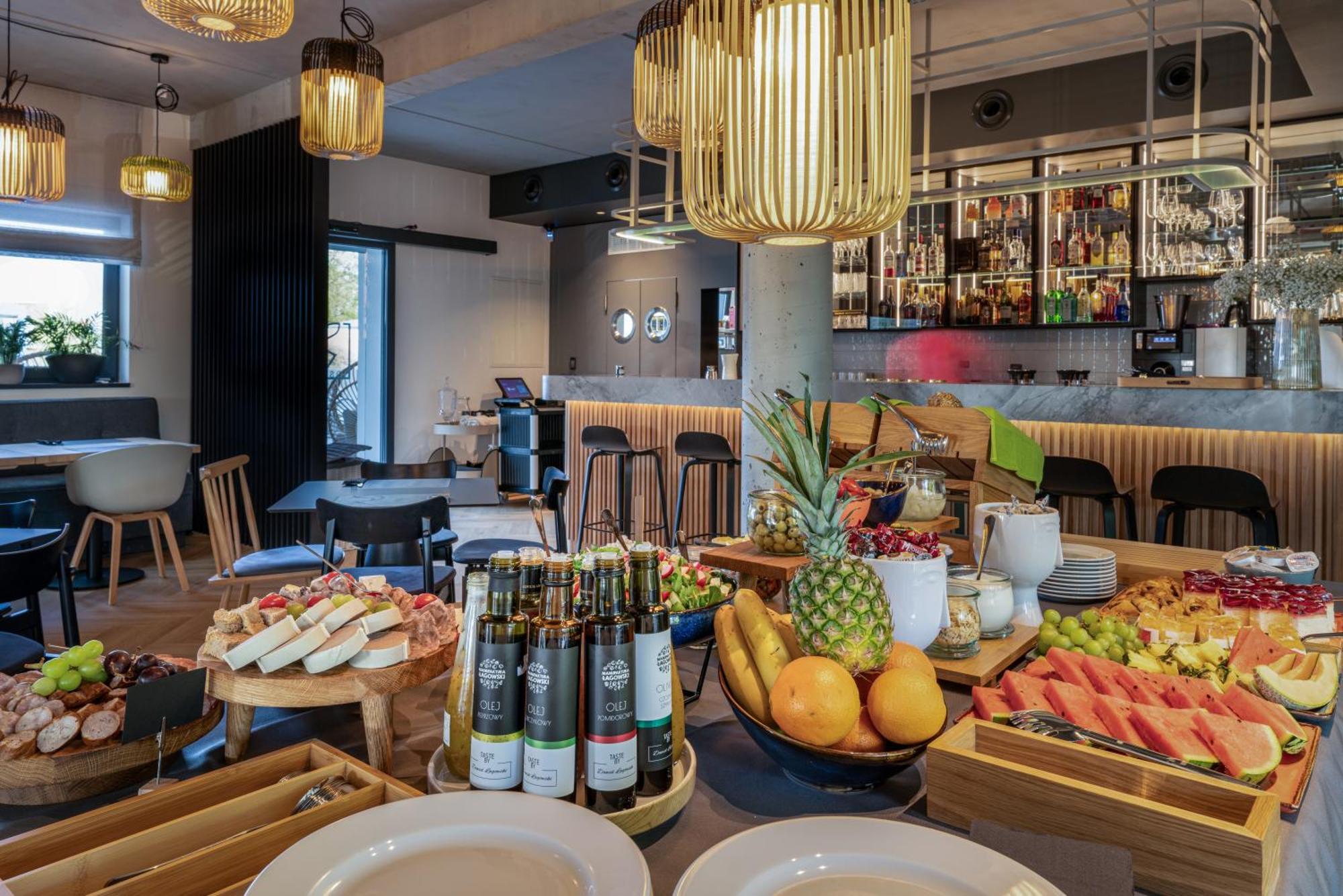 Rosa Style Aparthotel Рови Екстериор снимка