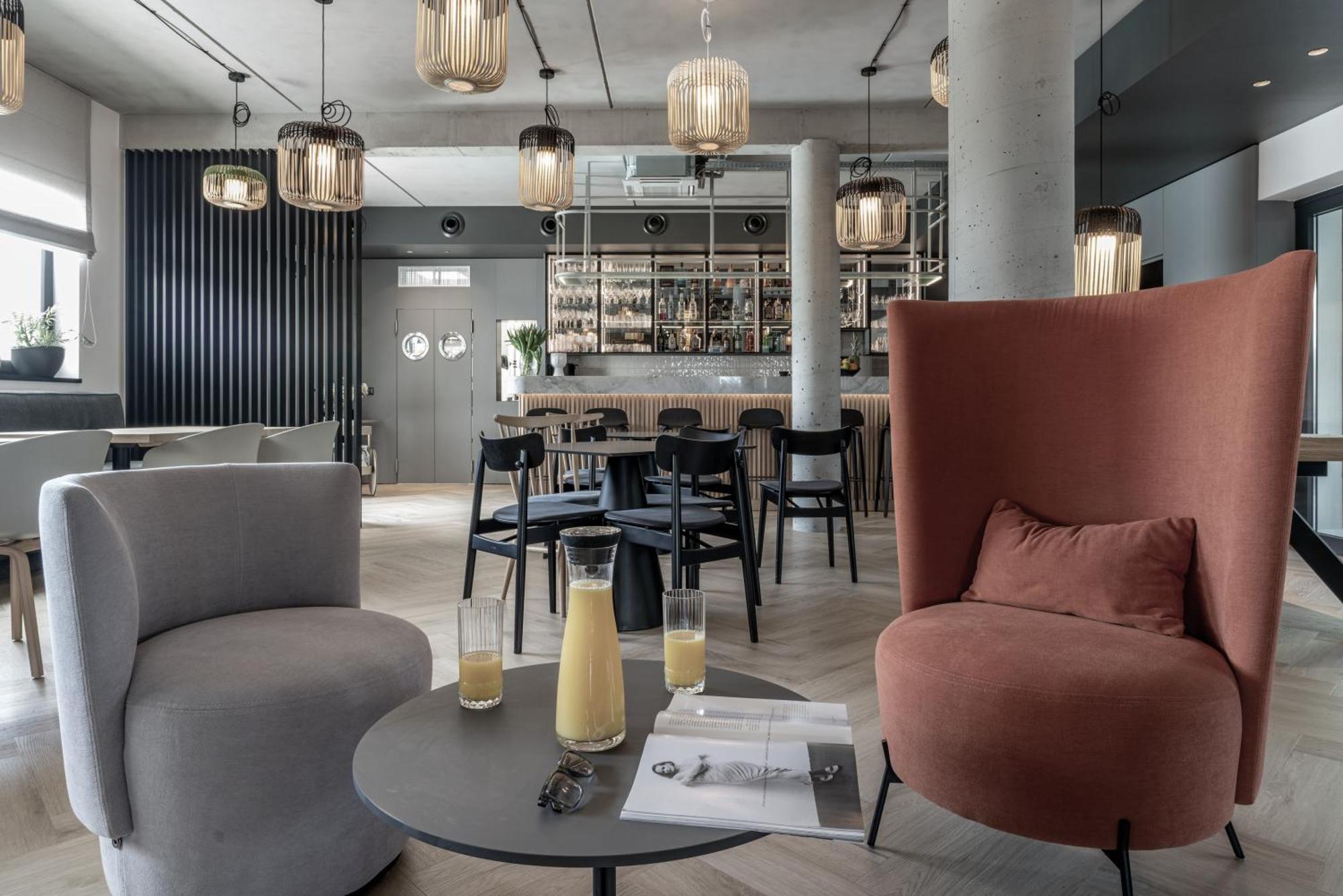 Rosa Style Aparthotel Рови Екстериор снимка