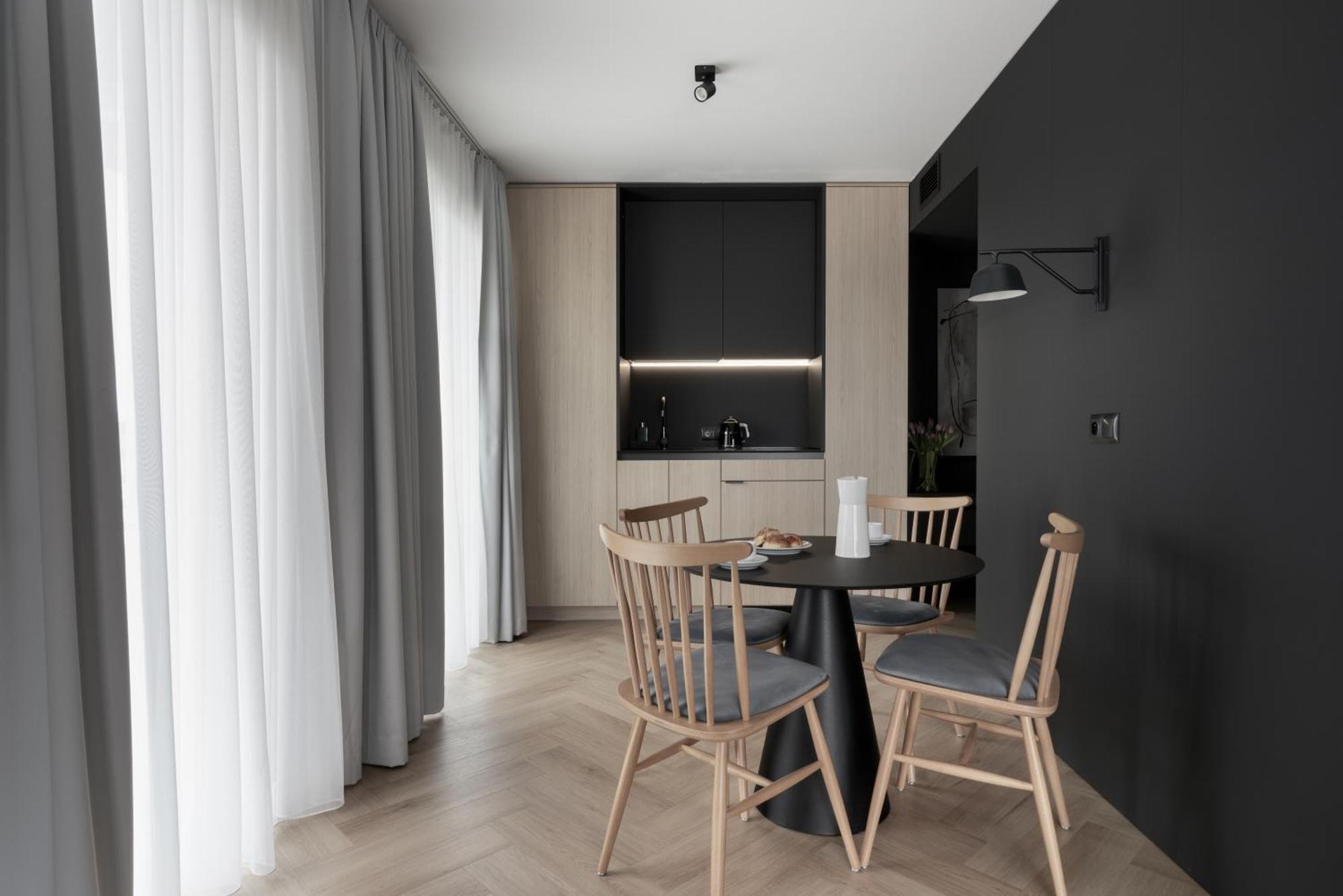 Rosa Style Aparthotel Рови Екстериор снимка